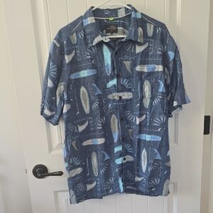 Quiksilver Navy and Light Blue Surfboard Shirt